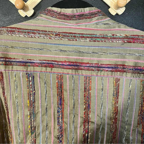 Coldwater Creek Tan/Olive Multi Color Embroidered Button Up Size XL - Picture 6 of 12